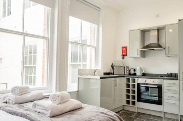 Guest Homes - The Station Studio Worcester Dış mekan fotoğraf