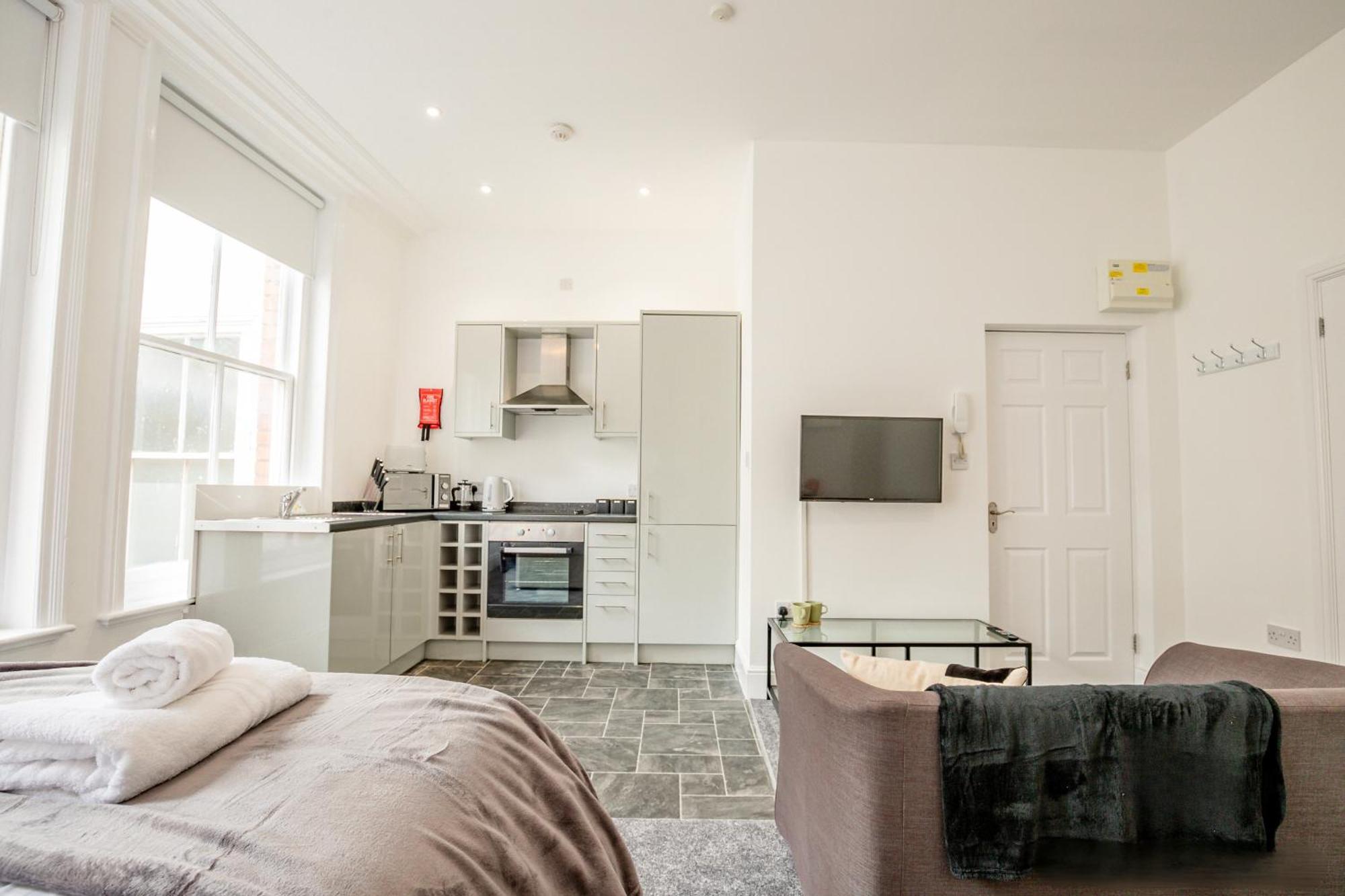 Guest Homes - The Station Studio Worcester Dış mekan fotoğraf