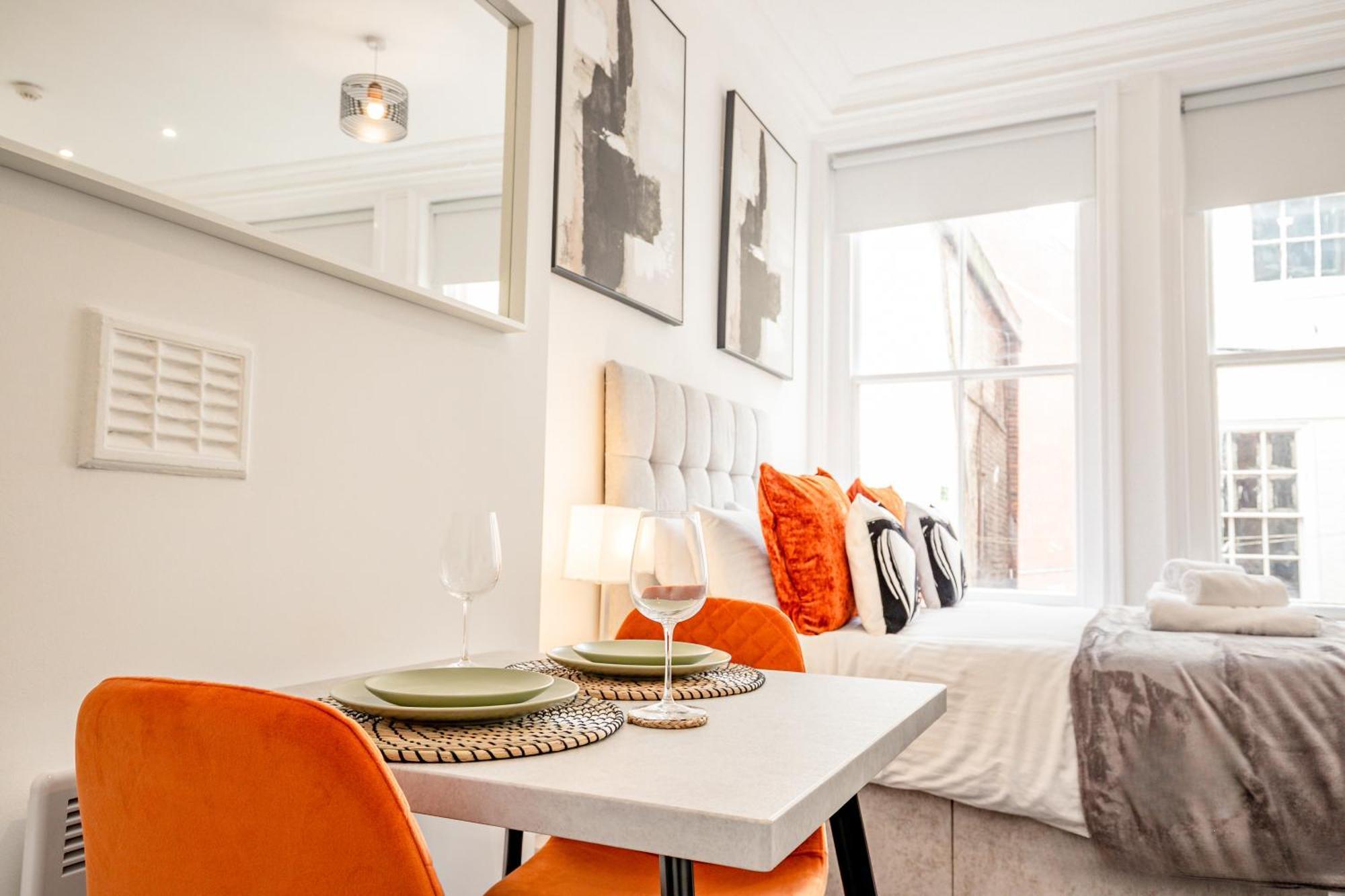 Guest Homes - The Station Studio Worcester Dış mekan fotoğraf