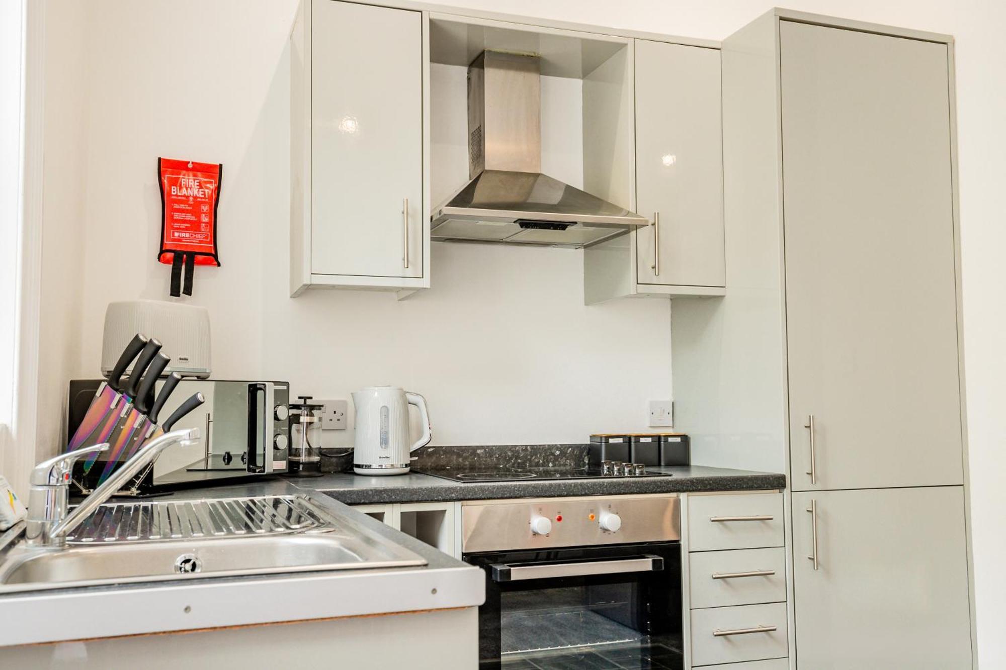 Guest Homes - The Station Studio Worcester Dış mekan fotoğraf