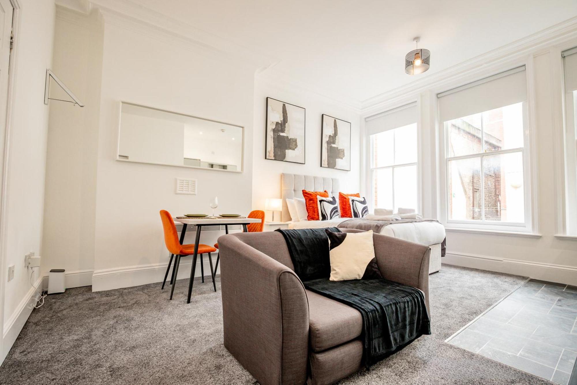 Guest Homes - The Station Studio Worcester Dış mekan fotoğraf